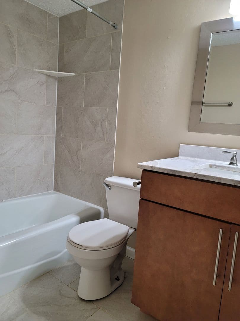 Omaha Apartment: Jackson Square LLC