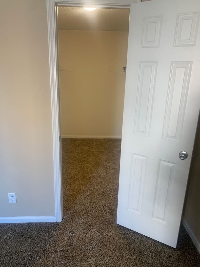 Omaha Apartment: Jackson Square LLC