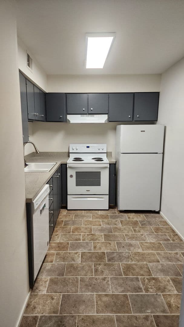 Omaha Apartment: 3724 Jackson Street