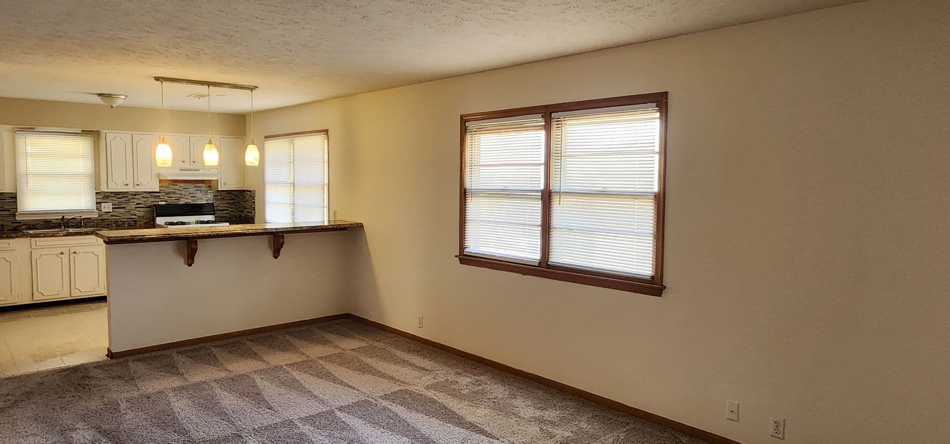 Omaha Apartment: 4955-4957 Cuming Street