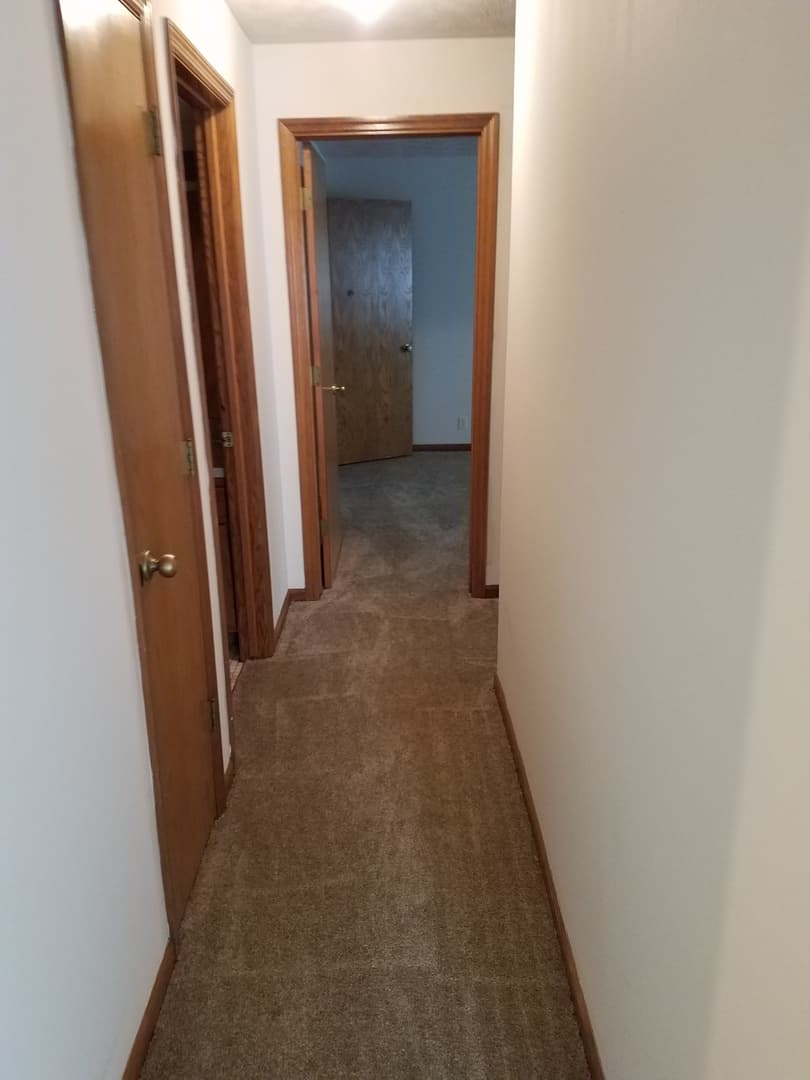 OMAHA Apartment: CRYER PLACE