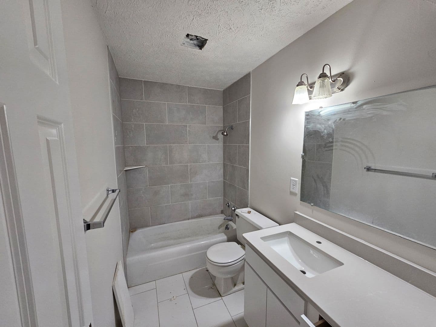 Omaha Apartment: 3724 Jackson Street