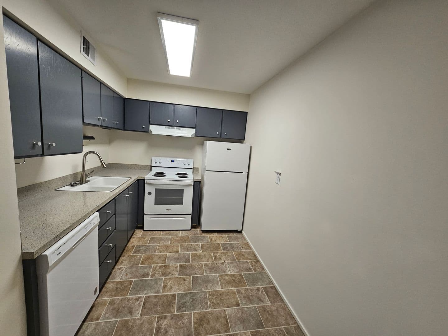 Omaha Apartment: 3724 Jackson Street