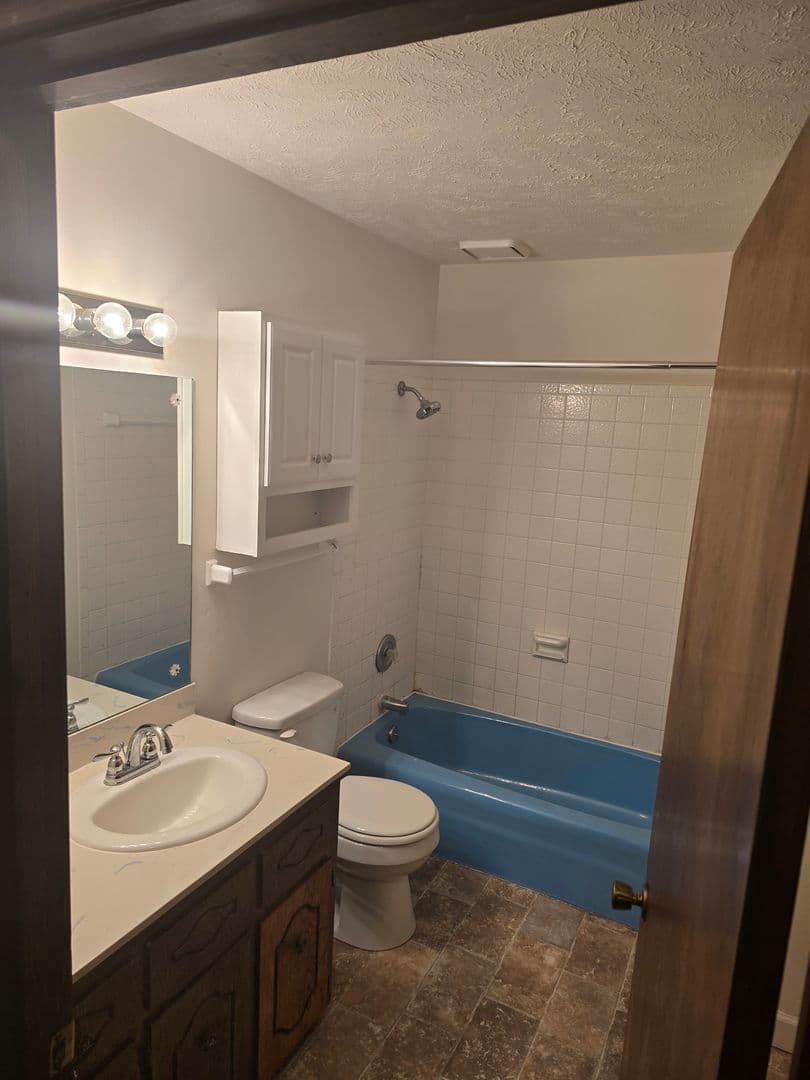 OMAHA Apartment: SCHWALB HOMES