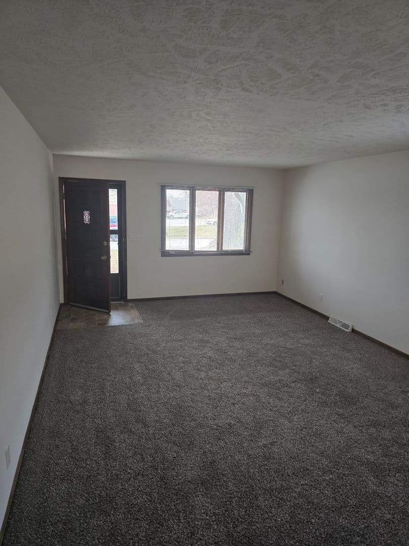 OMAHA Apartment: SCHWALB HOMES