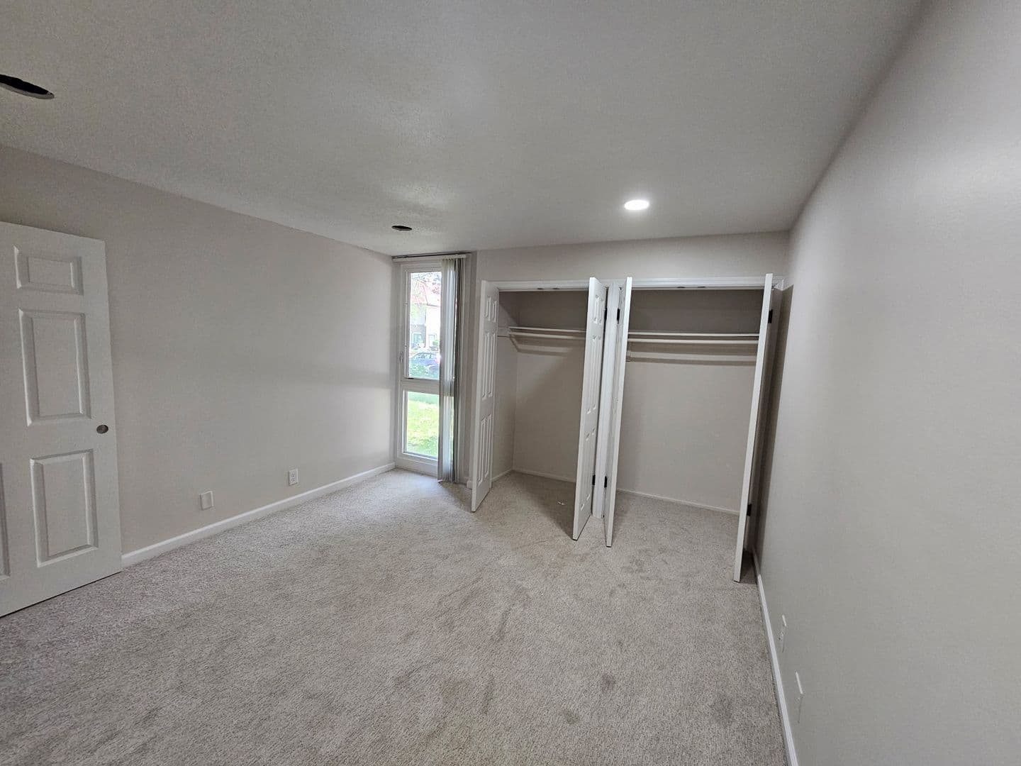 Omaha Apartment: 3724 Jackson Street