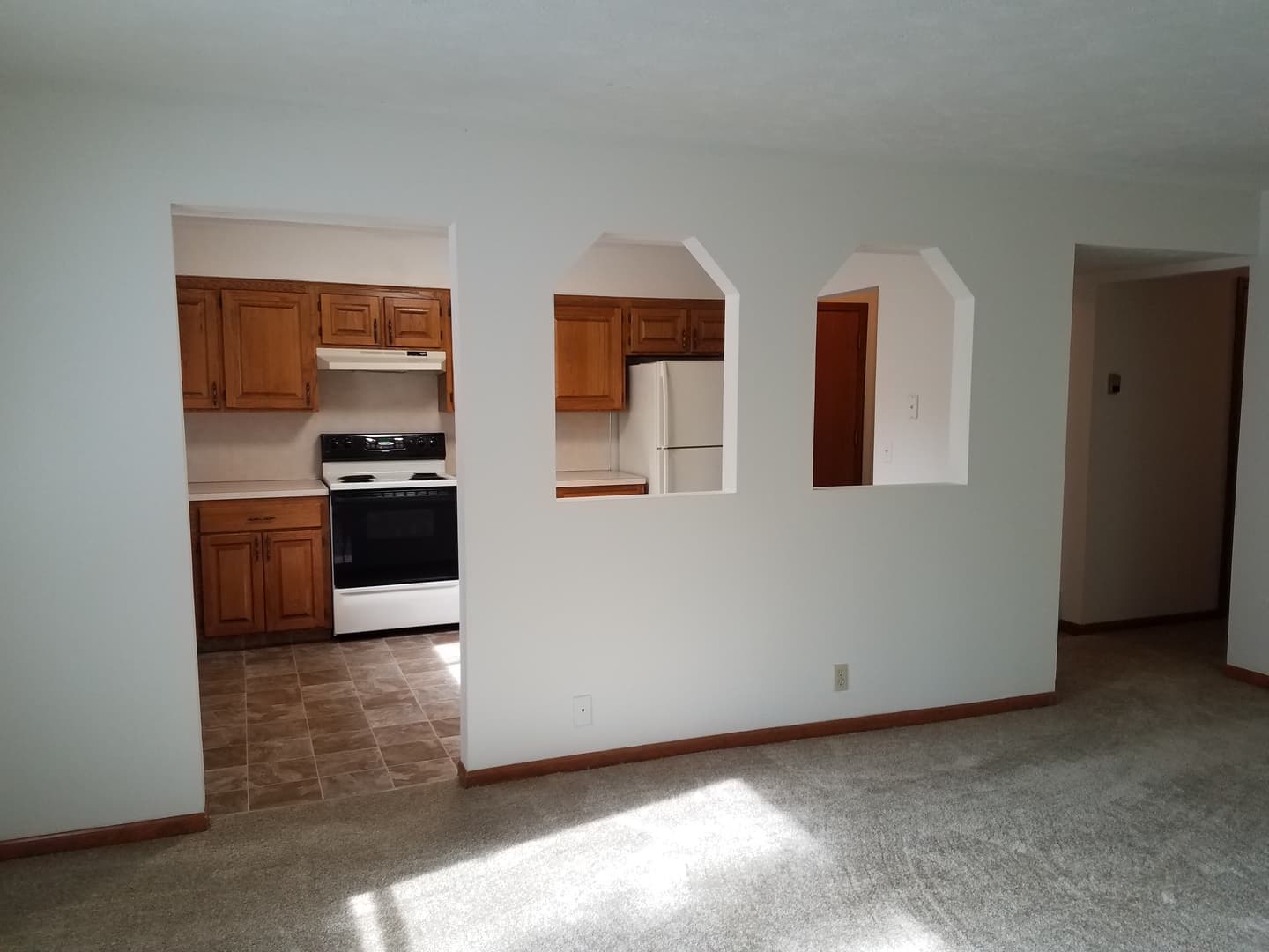 OMAHA Apartment: CRYER PLACE
