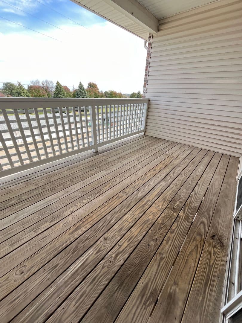OMAHA Apartment: HILLSBOROUGH POINTE