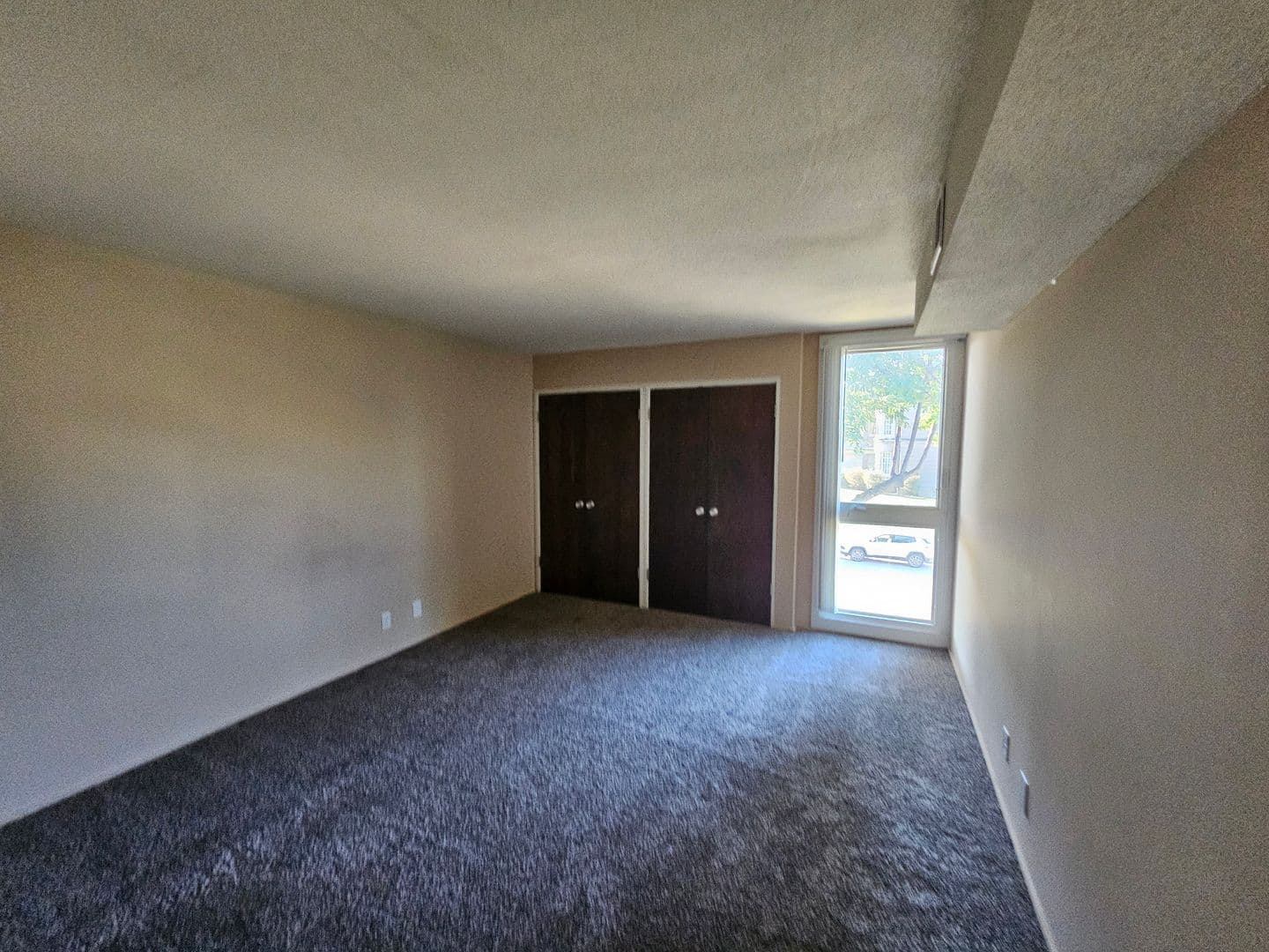 Omaha Apartment: 3724 Jackson Street