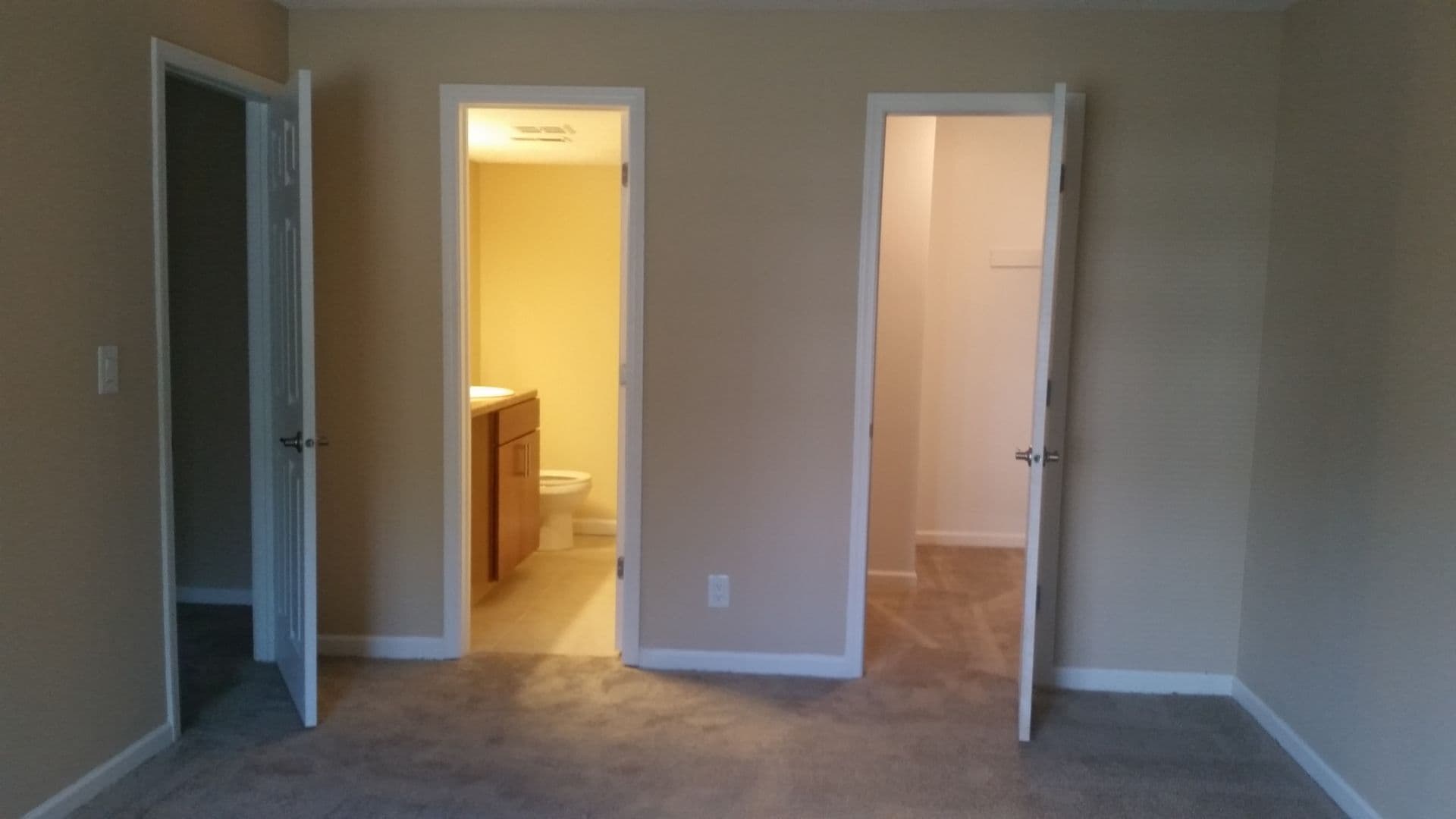 Omaha Apartment: Jackson Square LLC