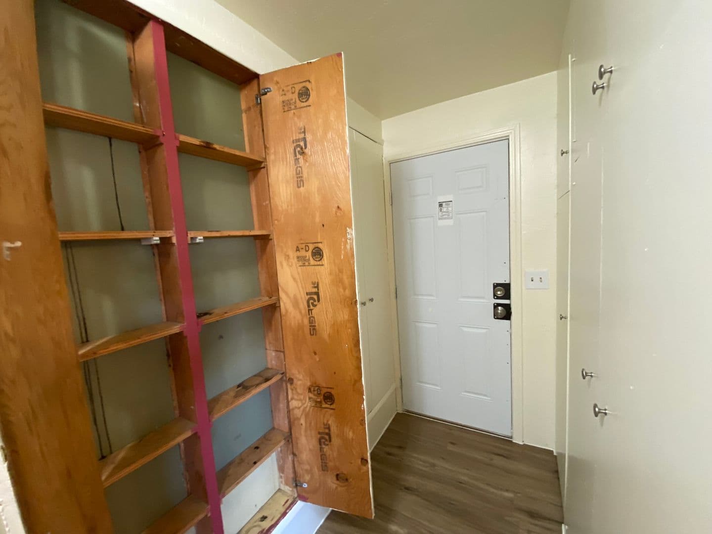 Anchorage Apartment: 2602 Eide Street