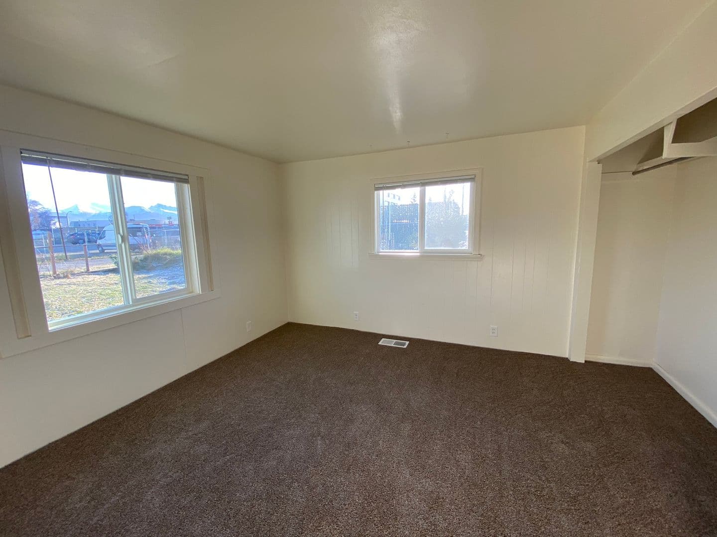 Anchorage Apartment: 2602 Eide Street