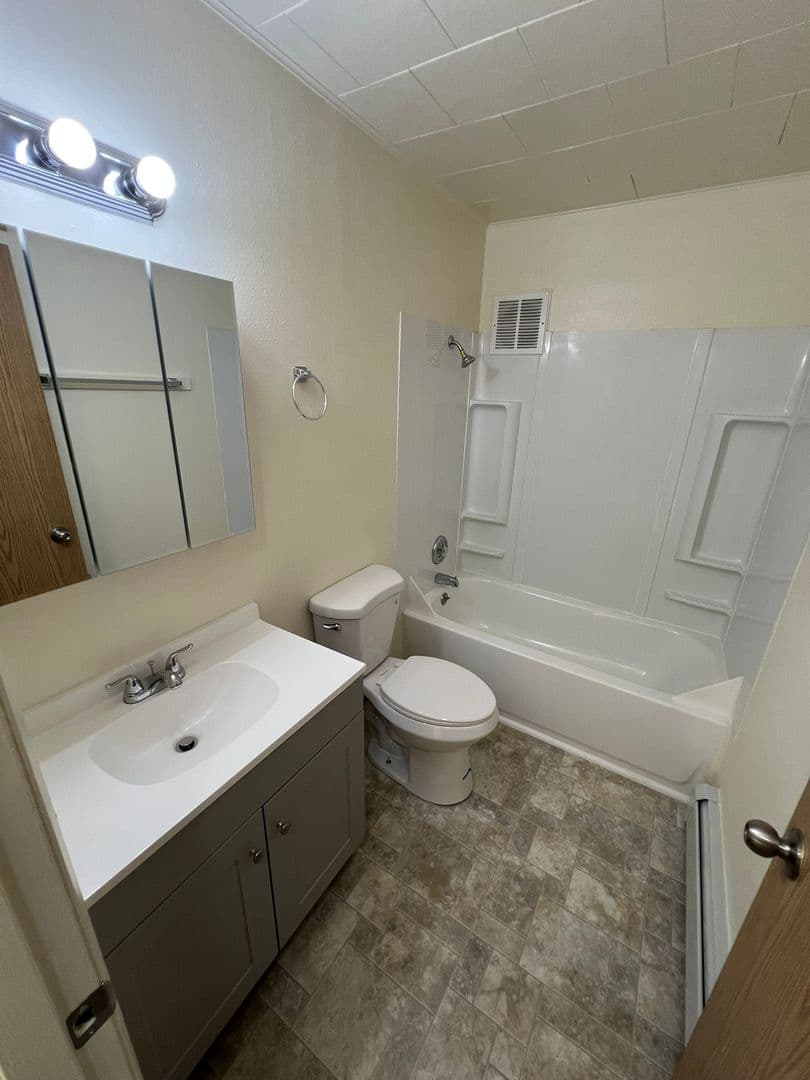 Anchorage Apartment: 8001 Duben Avenue