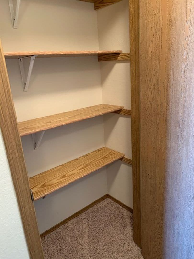 Tea Apartment: 335 Arianna Pl