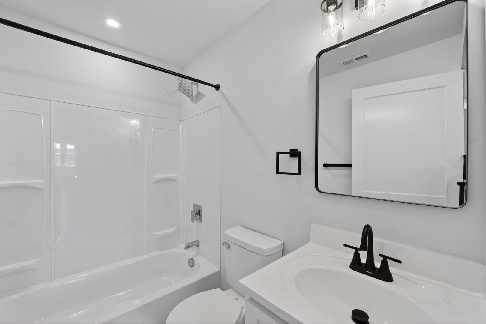 Washington Apartment: 1321 Anacostia Road SE