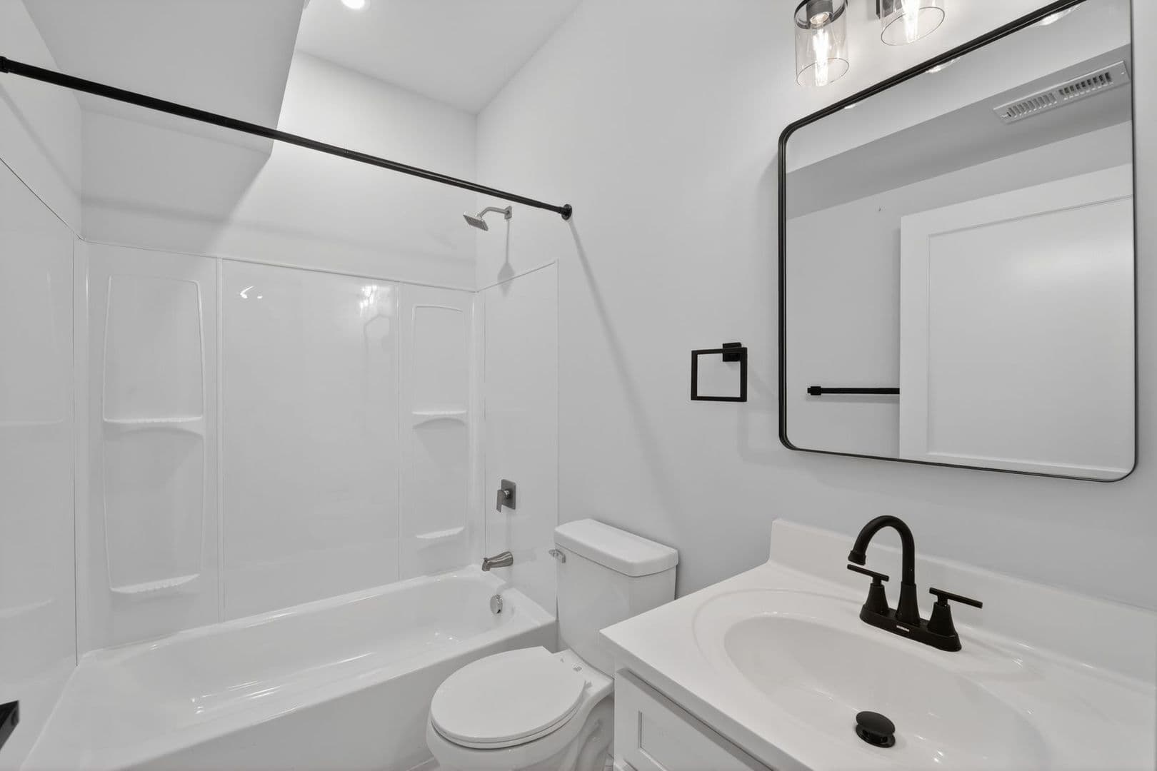 Washington Apartment: 1321 Anacostia Road SE