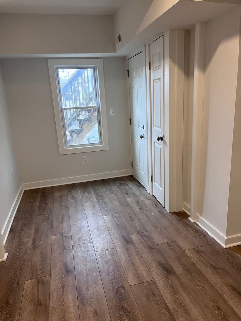 Washington Apartment: 4720 3rd Pl NW