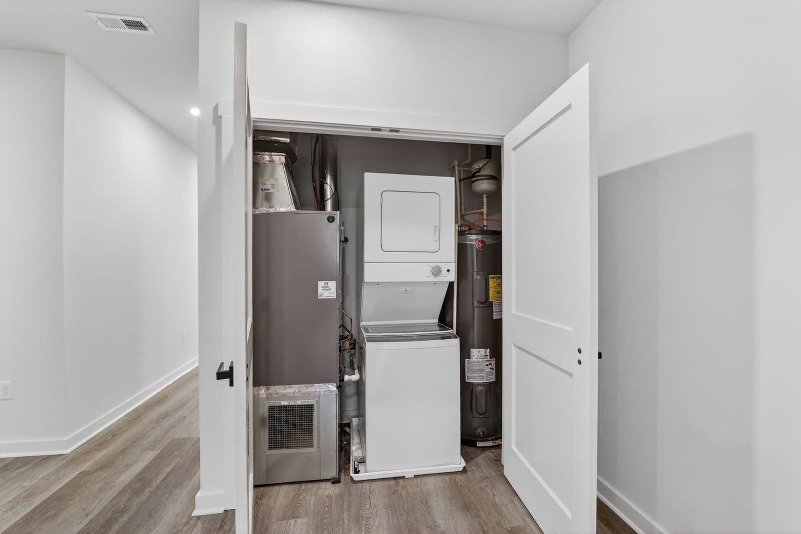 Washington Apartment: 1321 Anacostia Road SE