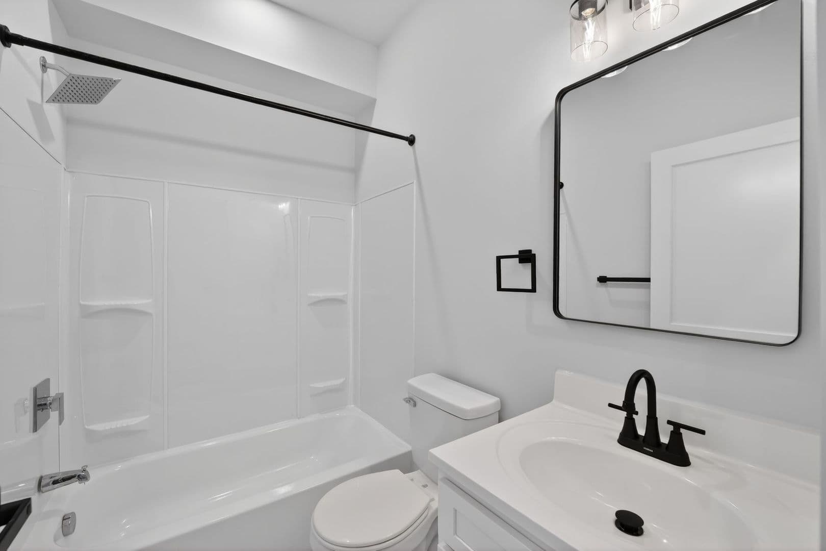 Washington Apartment: 1321 Anacostia Road SE