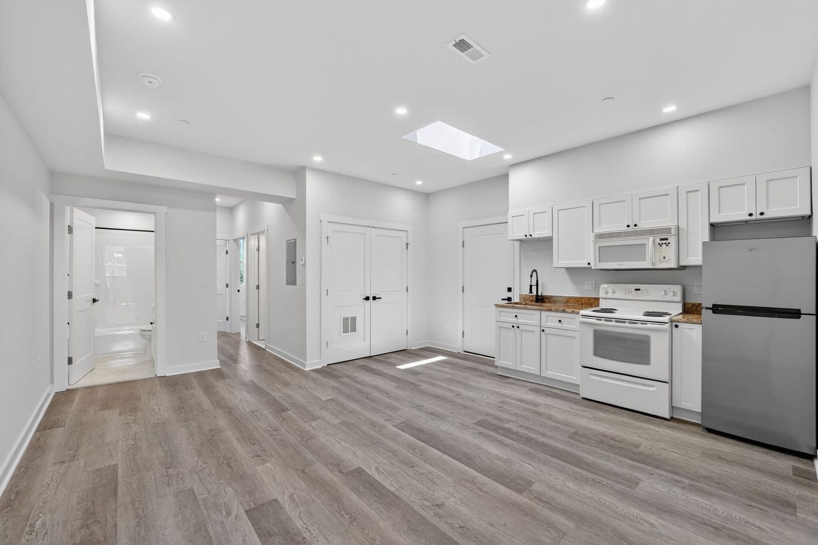 Washington Apartment: 1321 Anacostia Road SE