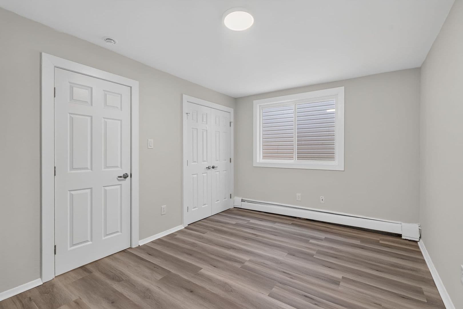 Washington Apartment: 5821 Field Pl NE