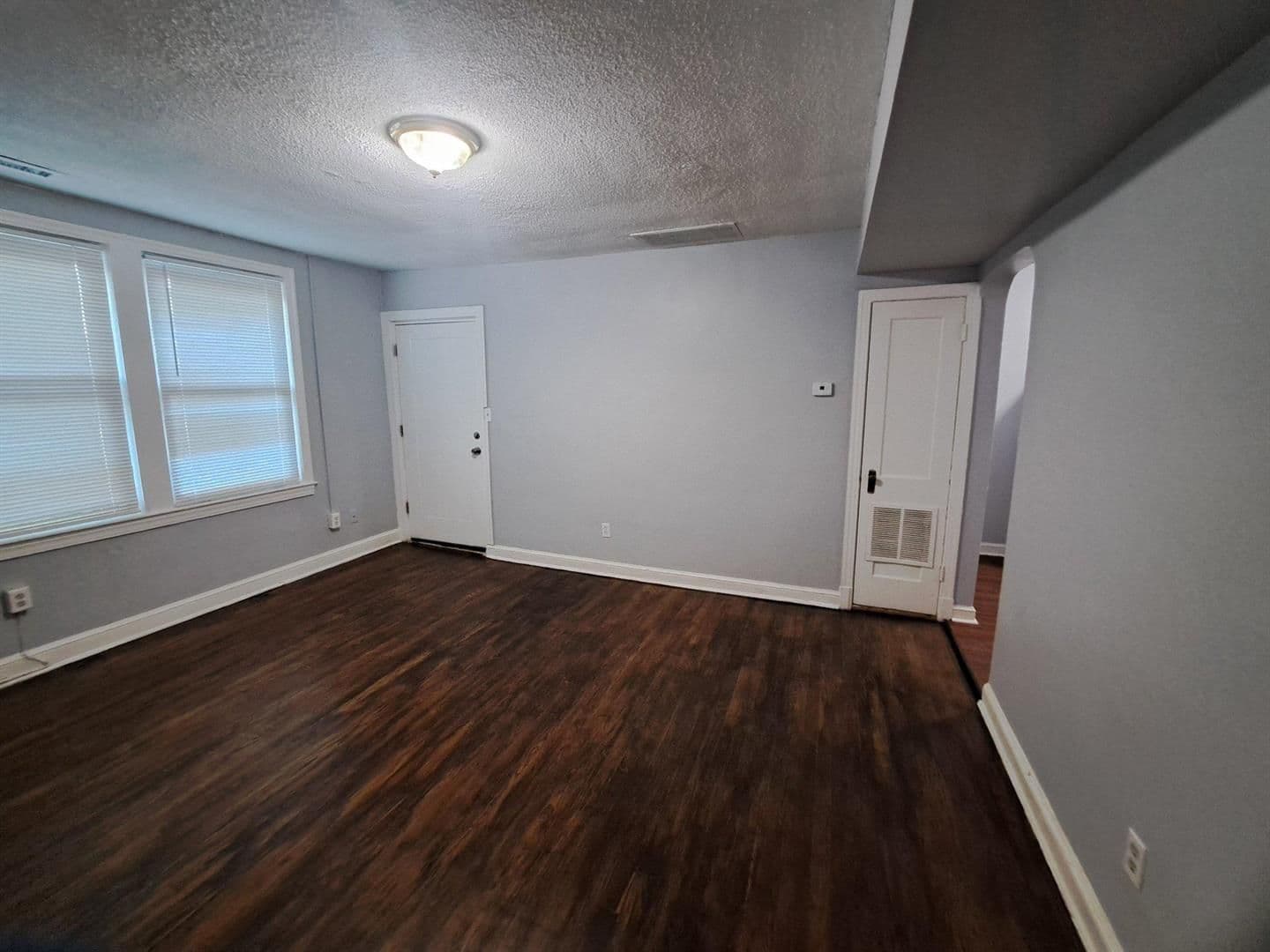 Washington Apartment: 3516 ELY PL SE