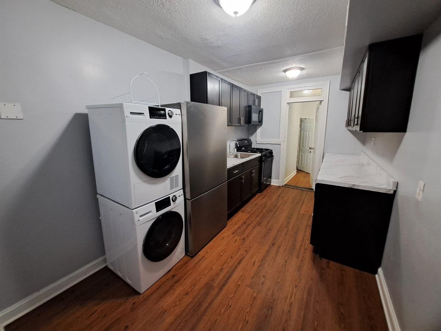 Washington Apartment: 3516 ELY PL SE