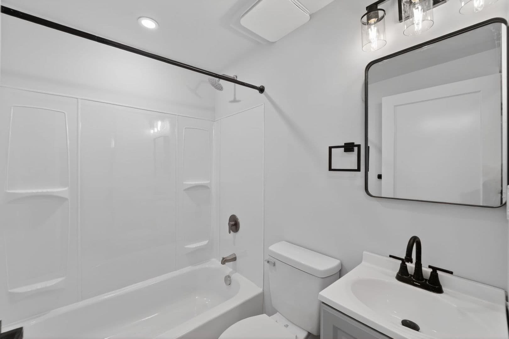 Washington Apartment: 1321 Anacostia Road SE