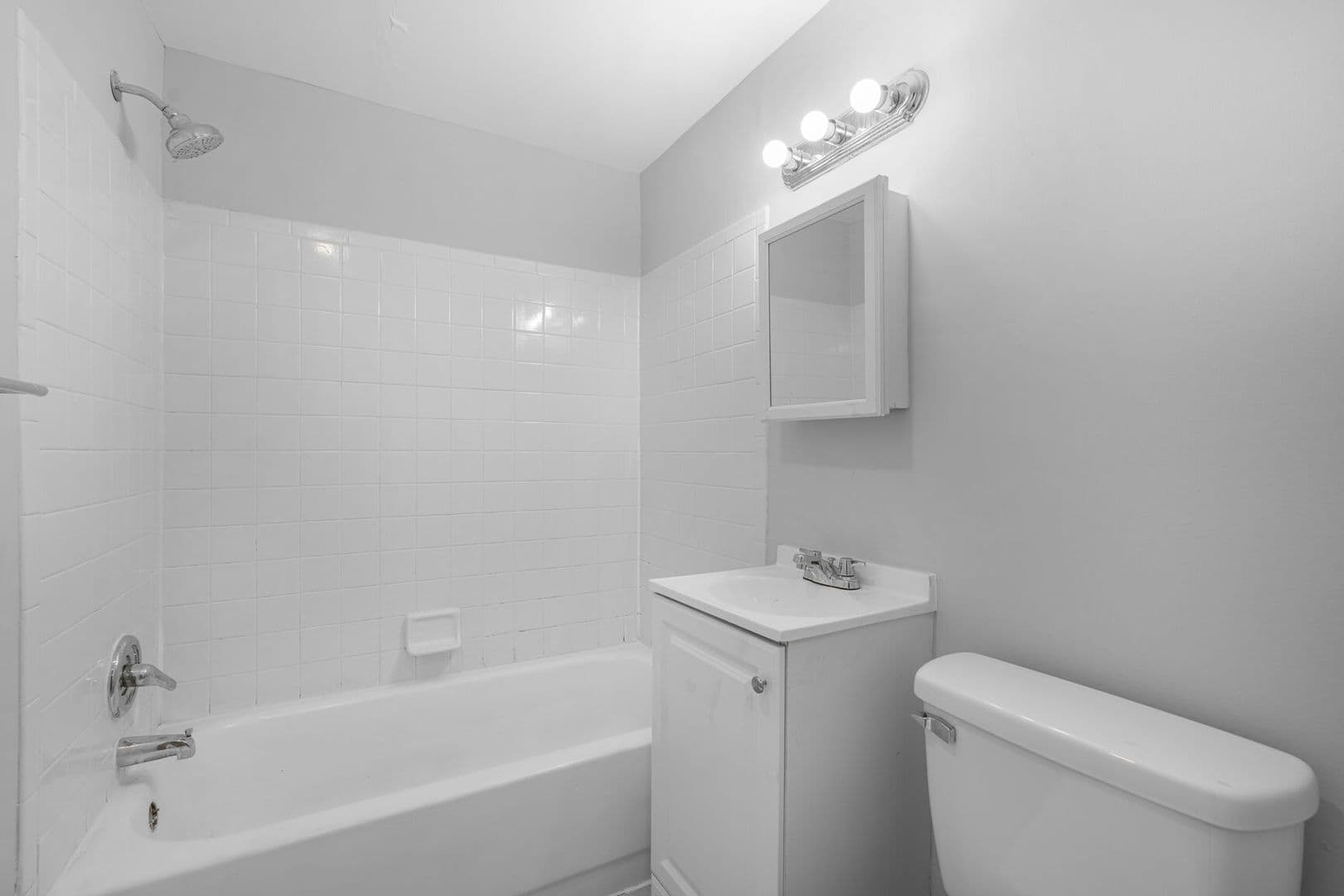 Washington Apartment: 1717 S St SE