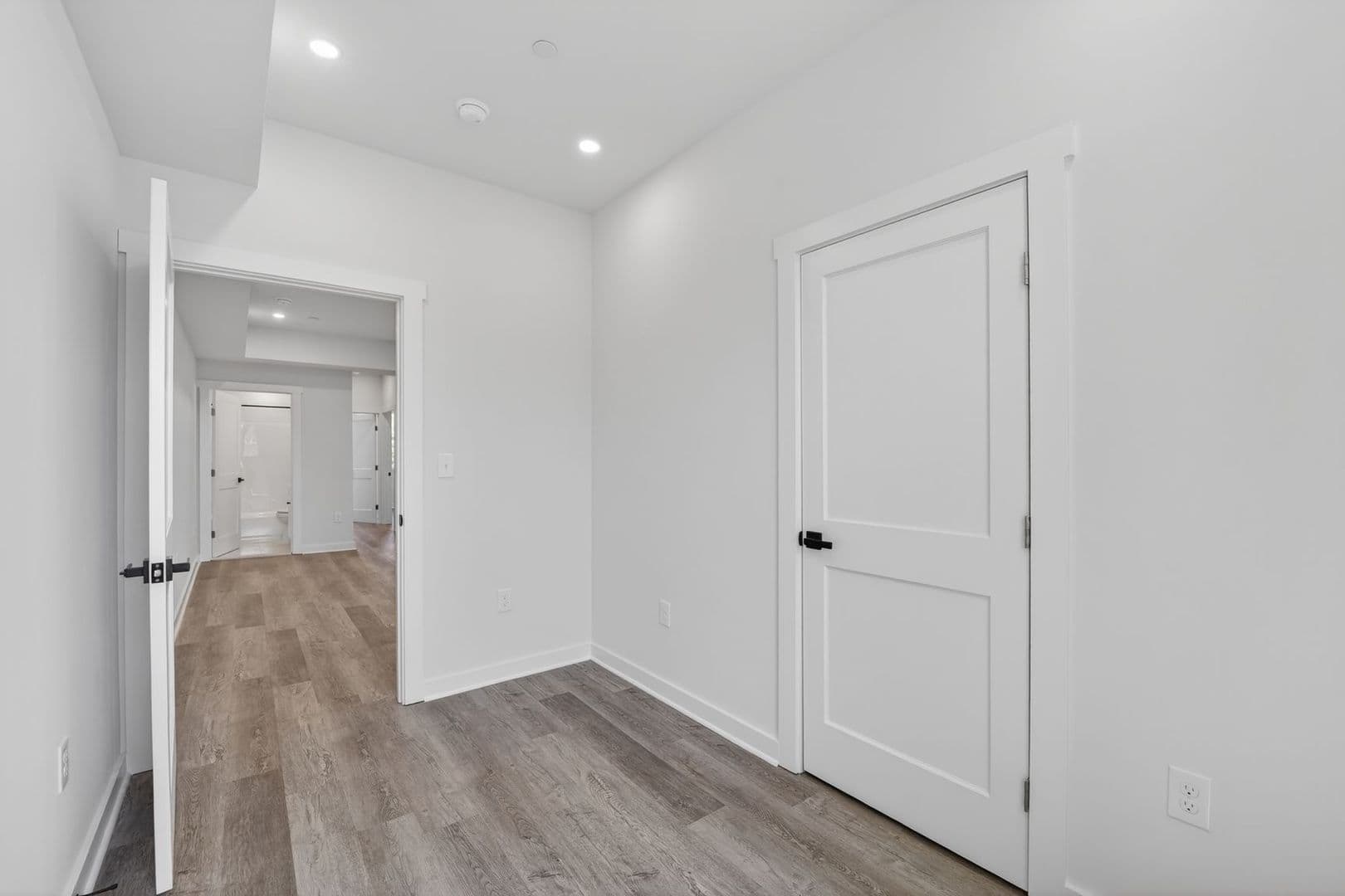 Washington Apartment: 1321 Anacostia Road SE