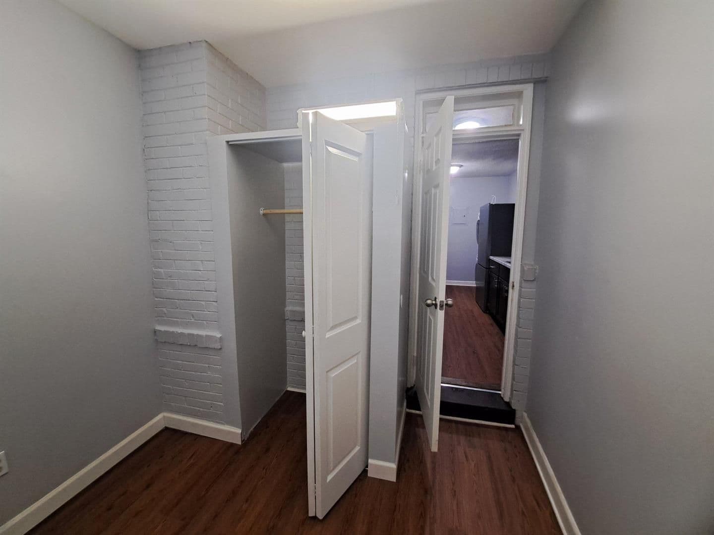 Washington Apartment: 3516 ELY PL SE