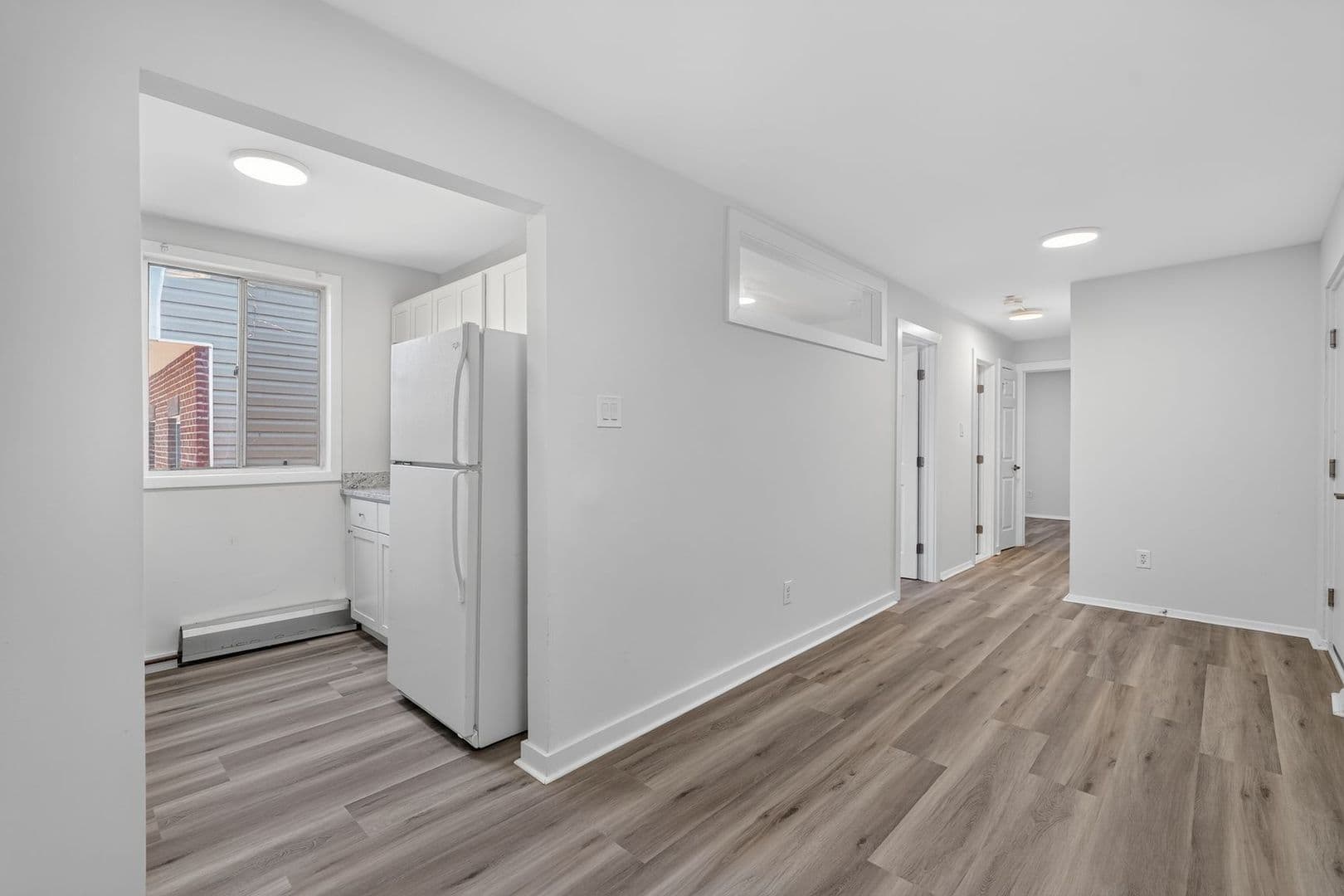 Washington Apartment: 5821 Field Pl NE
