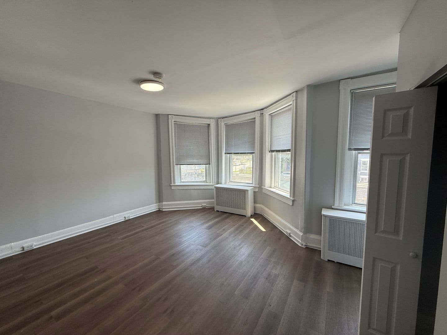 Washington Apartment: 2030 North Capitol Street NW