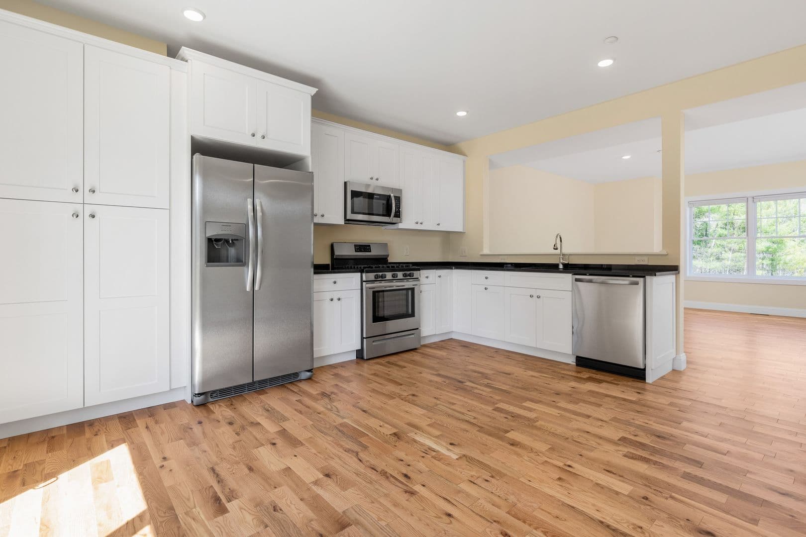 Rochester Townhome: 5 Marwari Ln