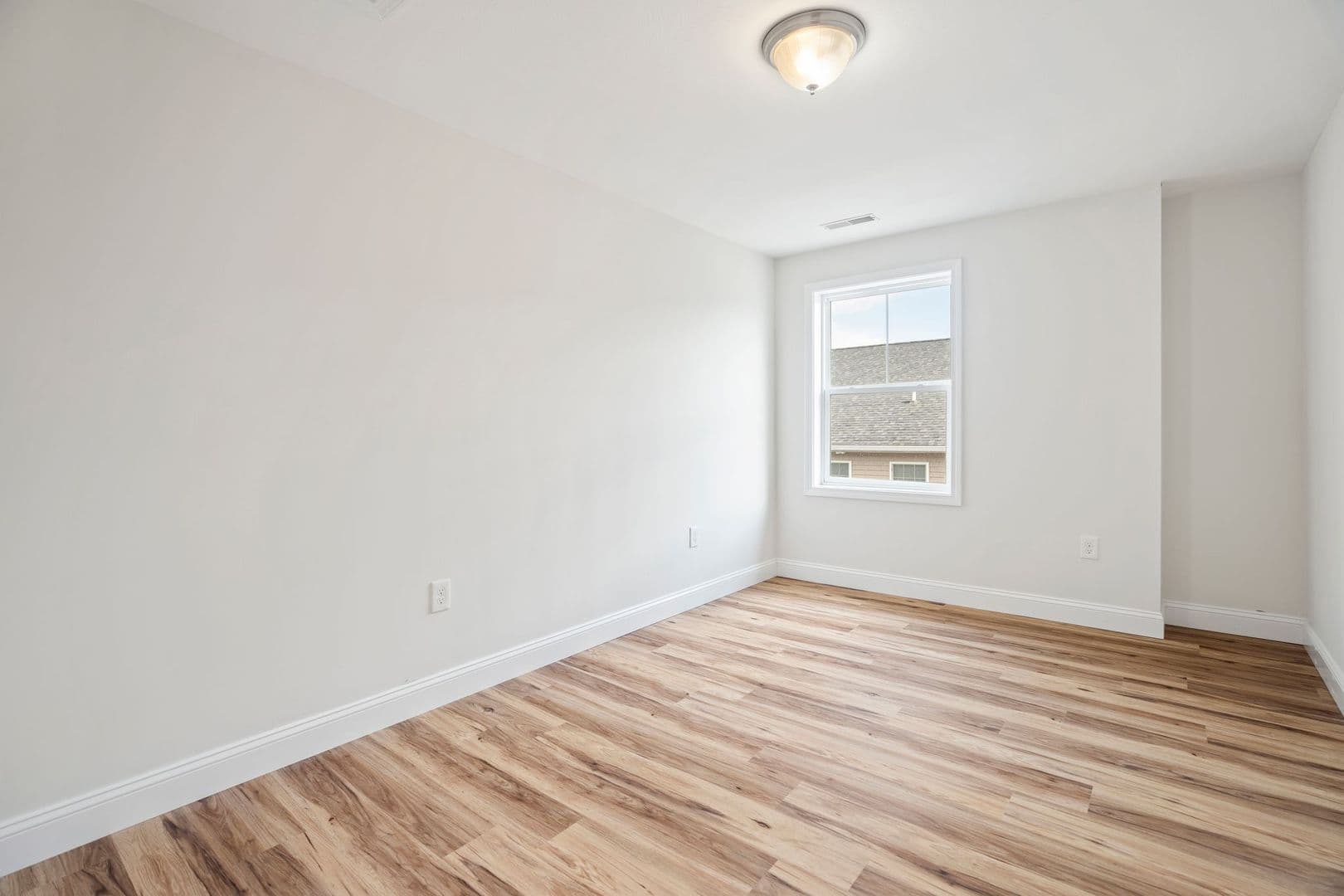 Dover Apartment: 44 Portland Ave
