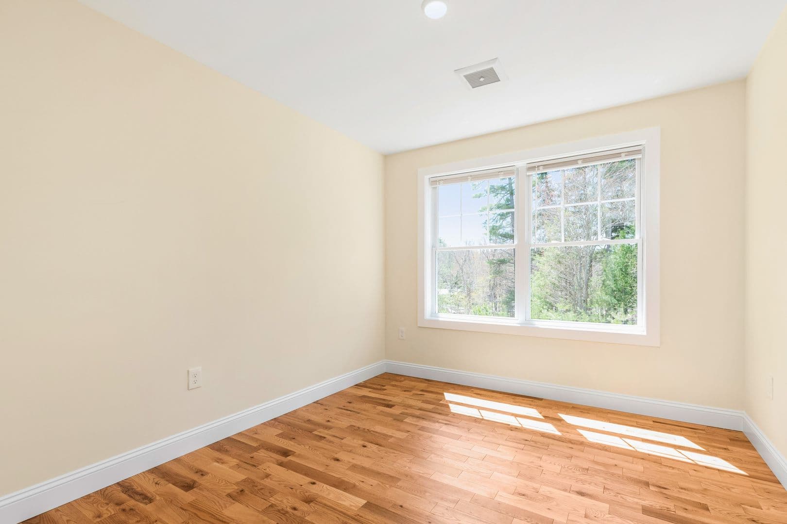 Rochester Townhome: 5 Marwari Ln