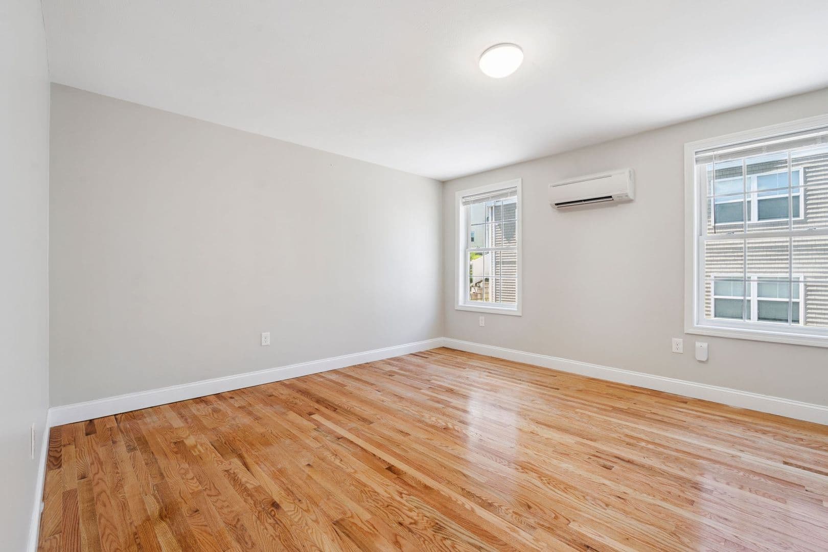 Dover Apartment: 44 Portland Ave