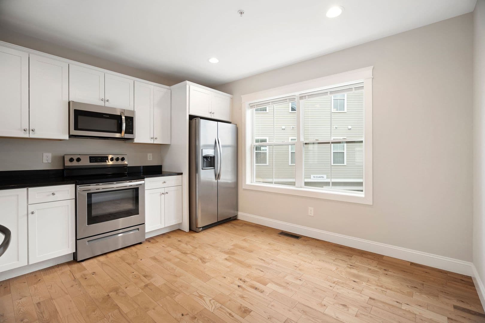 Dover Apartment: 15 Mechanic St