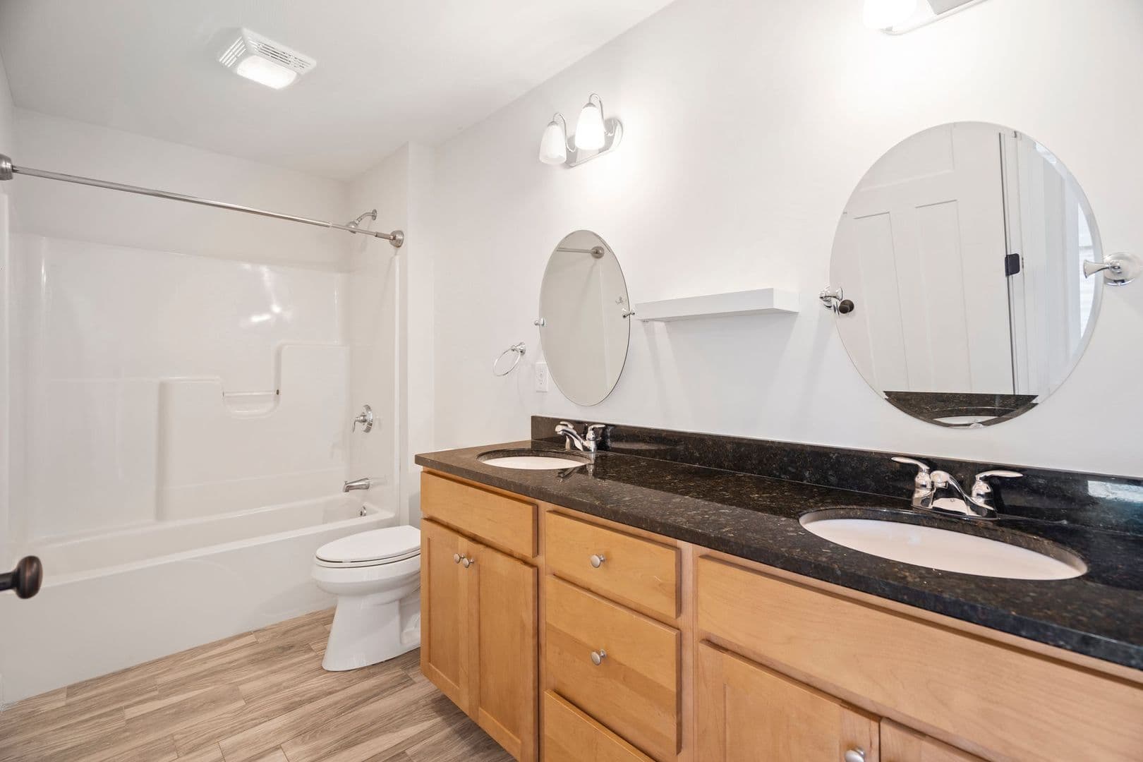 Dover Apartment: 44 Portland Ave
