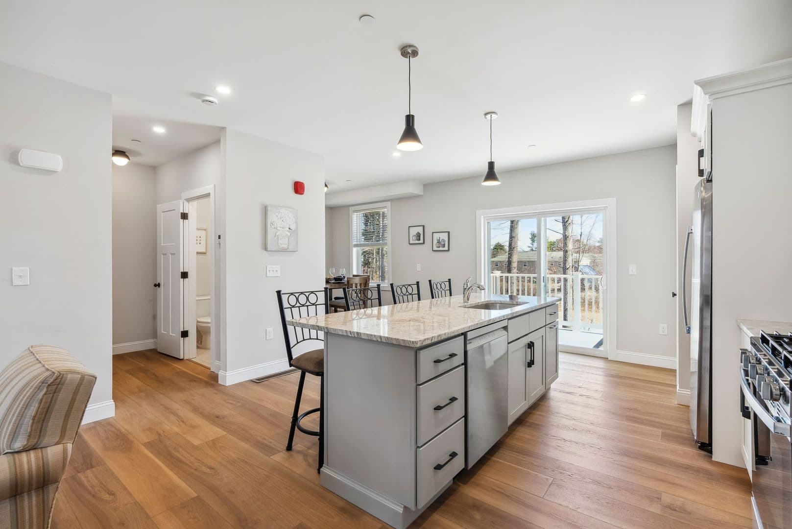 Rochester Townhome: 32 Emerson Ave