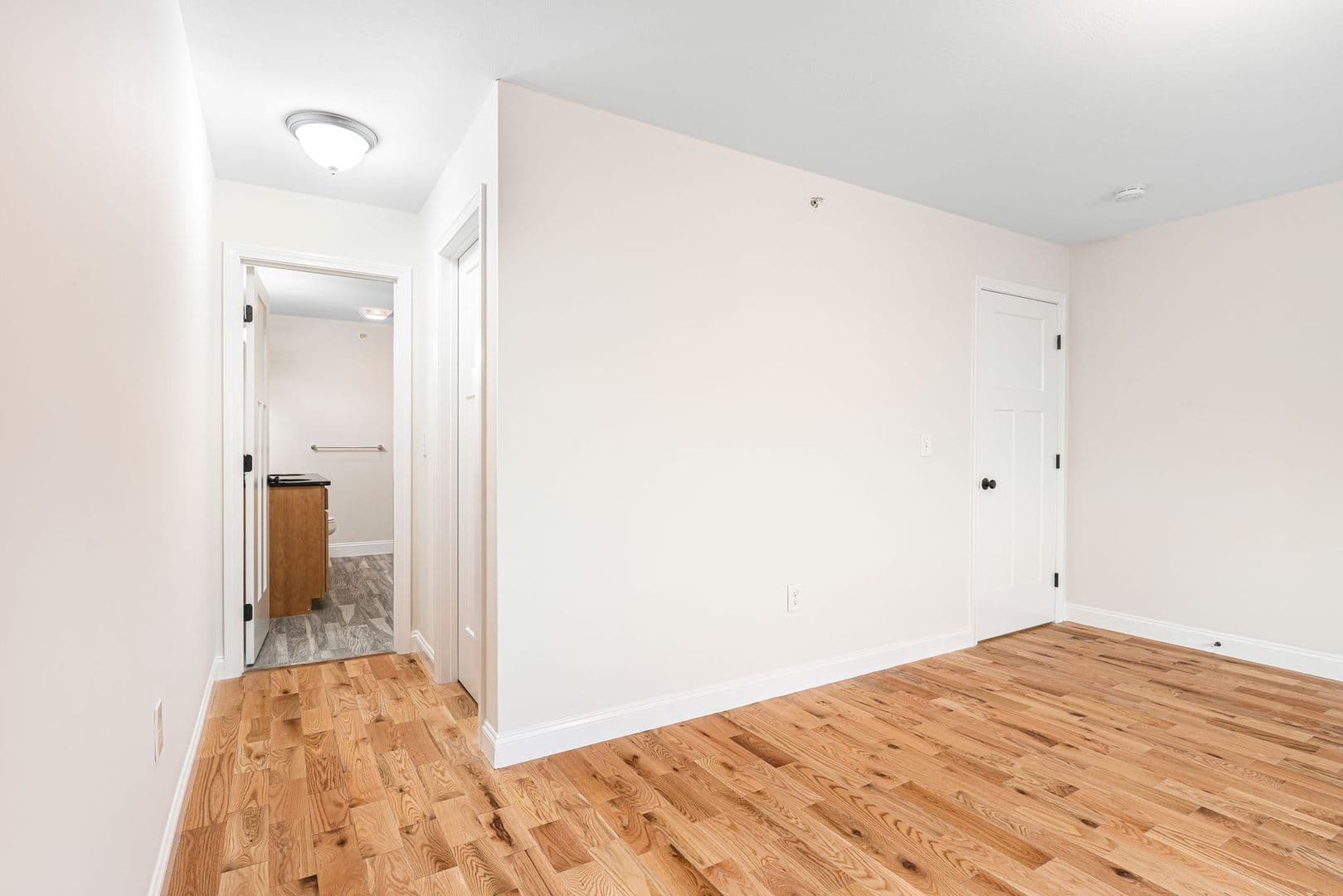 Dover Apartment: 44 Portland Ave