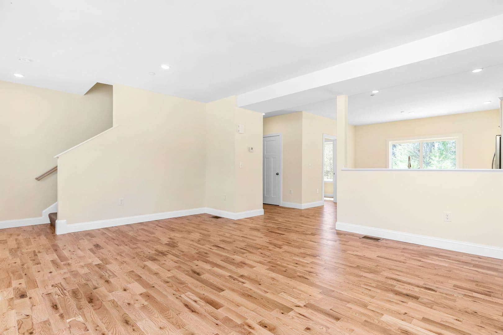 Rochester Townhome: 5 Marwari Ln