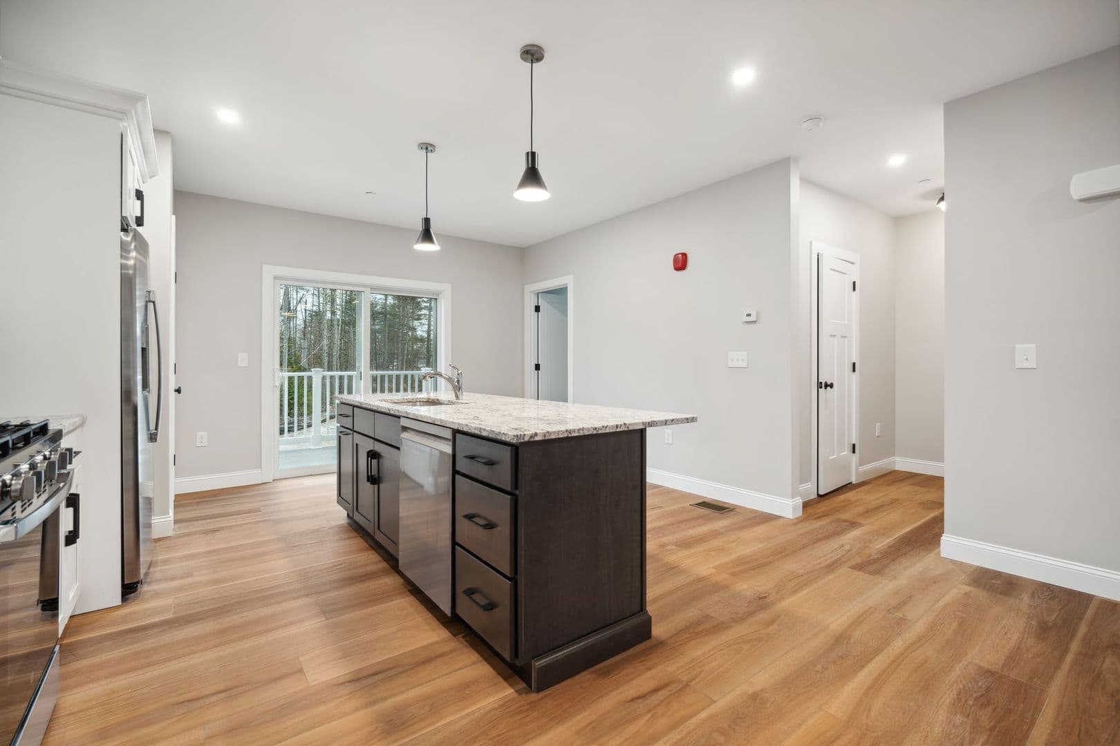 Rochester Townhome: 32 Emerson Ave