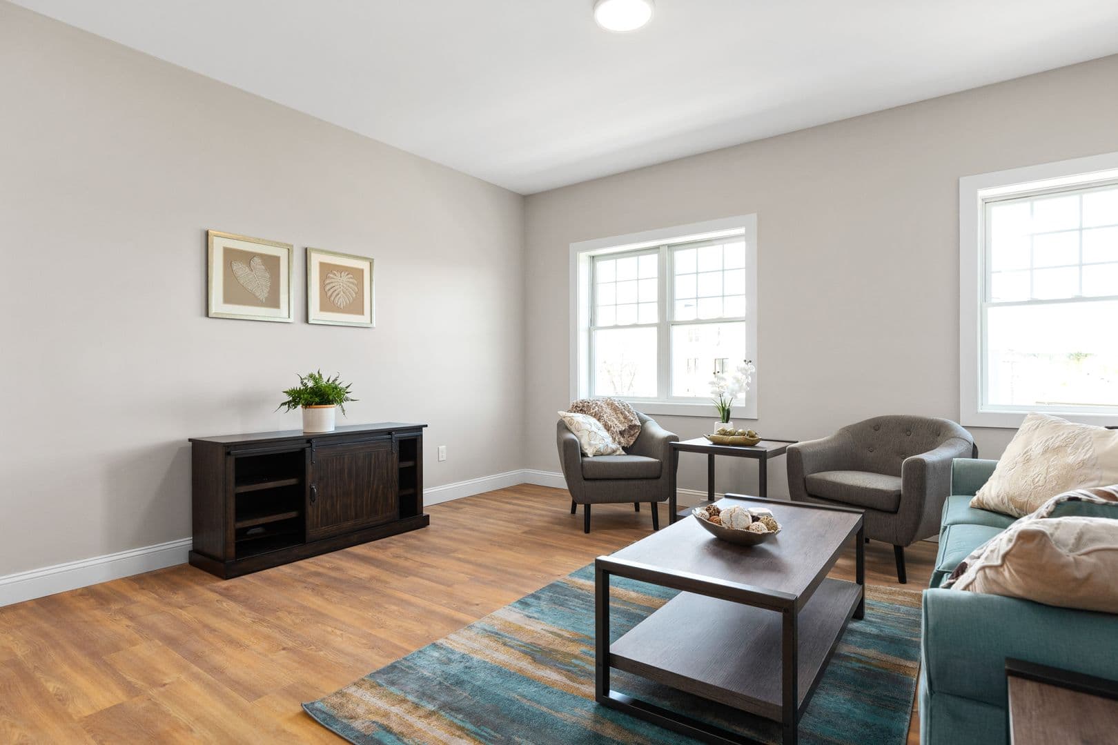 Dover Apartment: 21 Third St