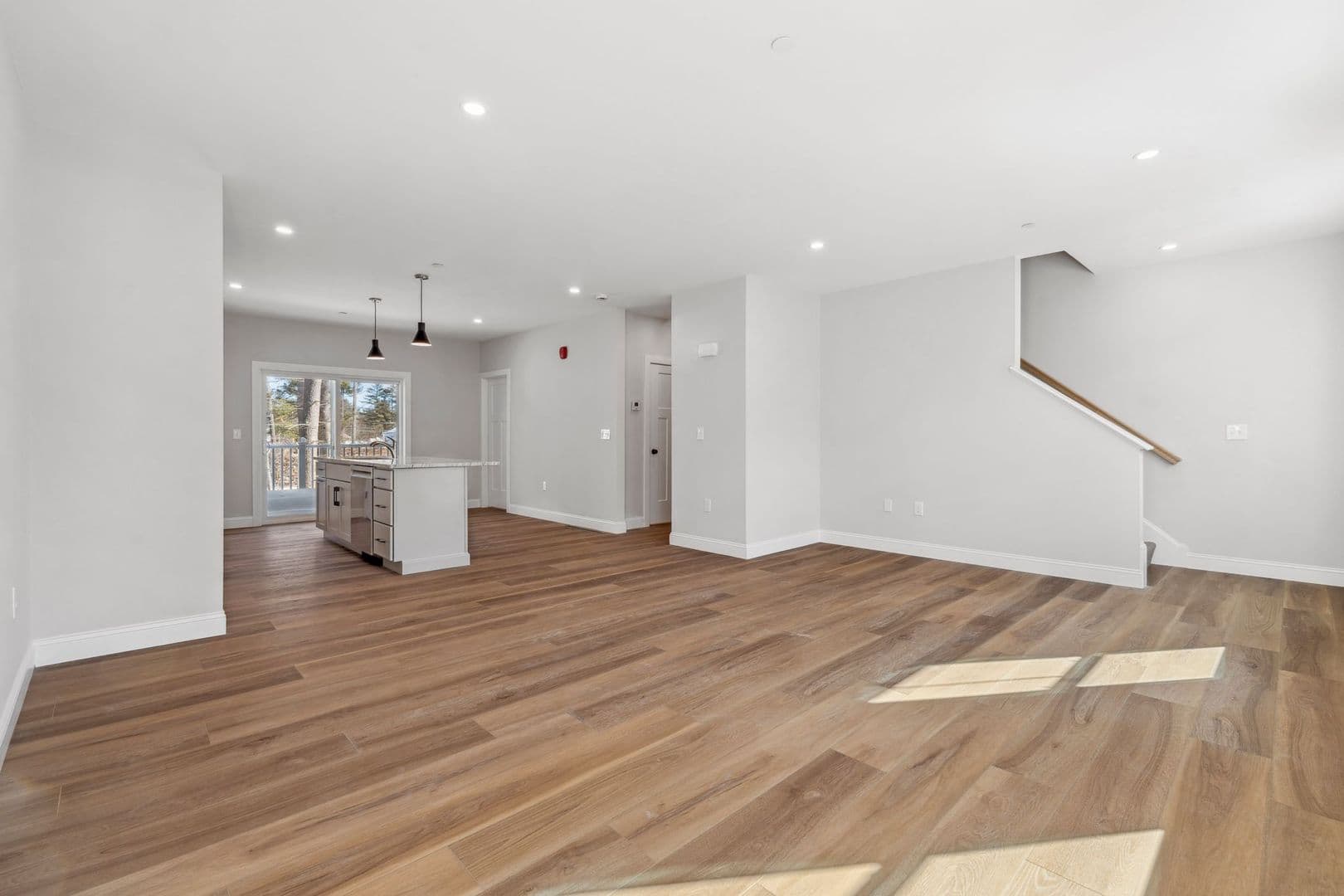 Rochester Townhome: 32 Emerson Ave