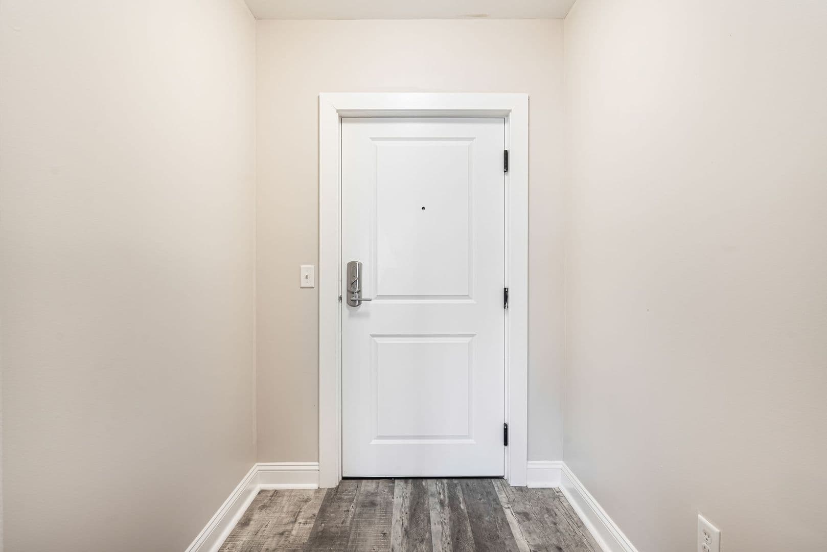 Dover Apartment: 21 Third St