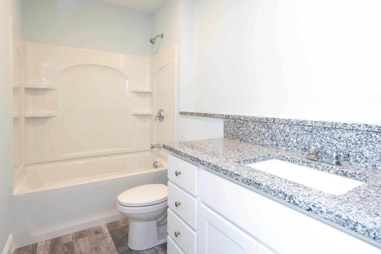 South Berwick Apartment: 2 Lauren's Dr