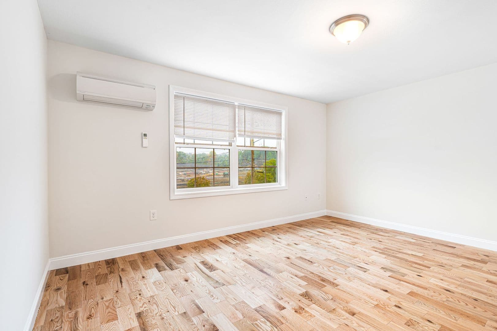 Dover Apartment: 44 Portland Ave