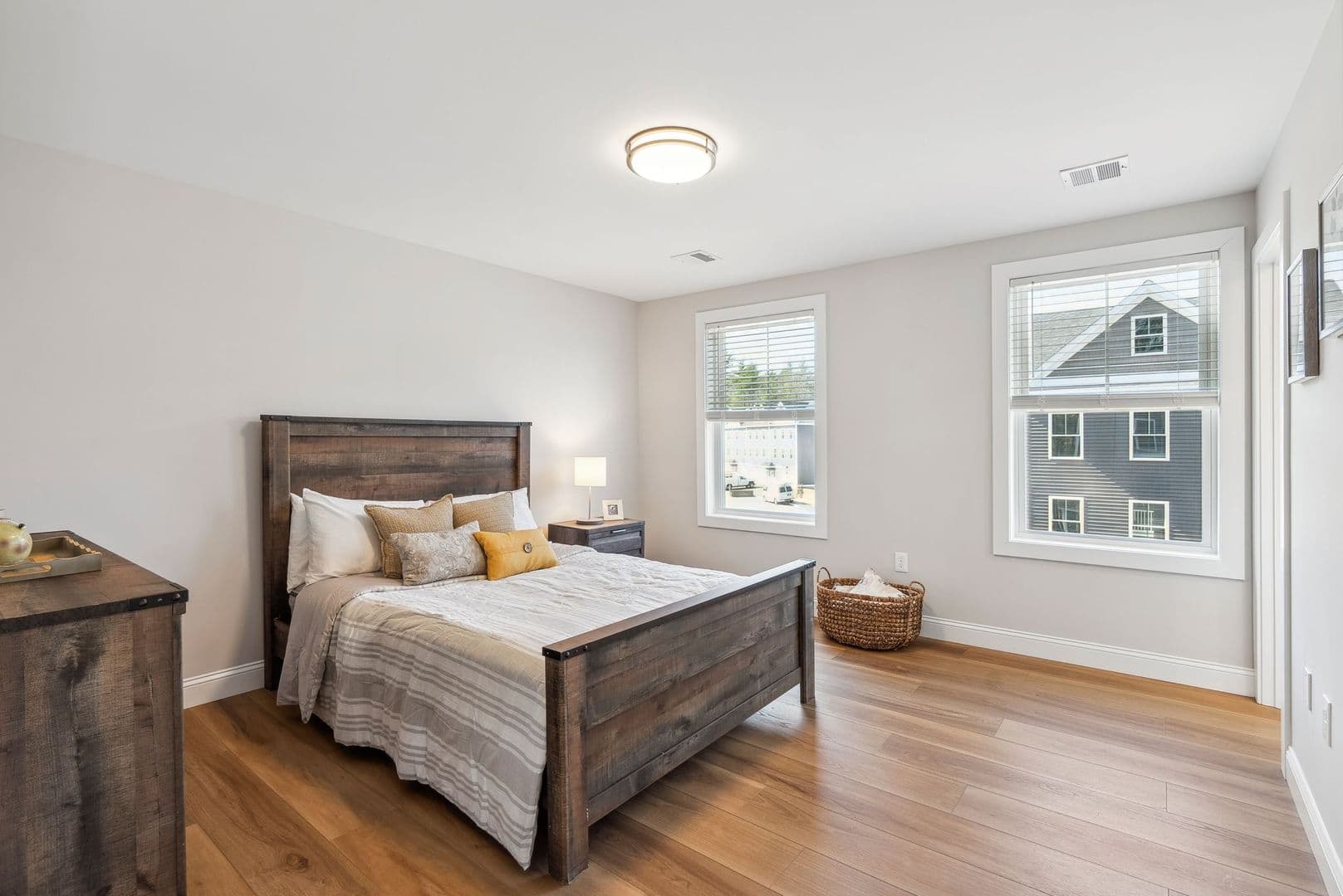 Rochester Townhome: 32 Emerson Ave