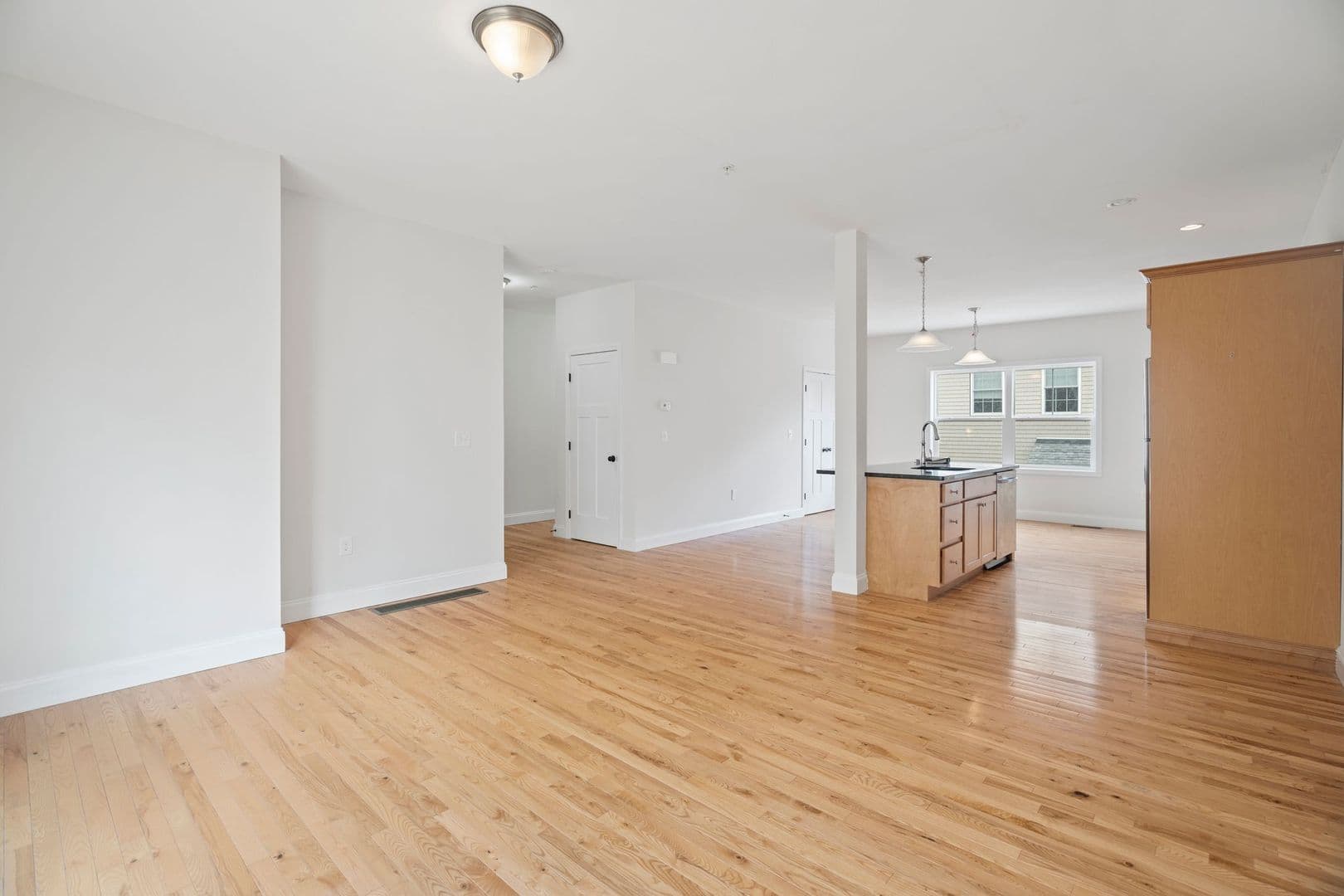 Dover Apartment: 44 Portland Ave